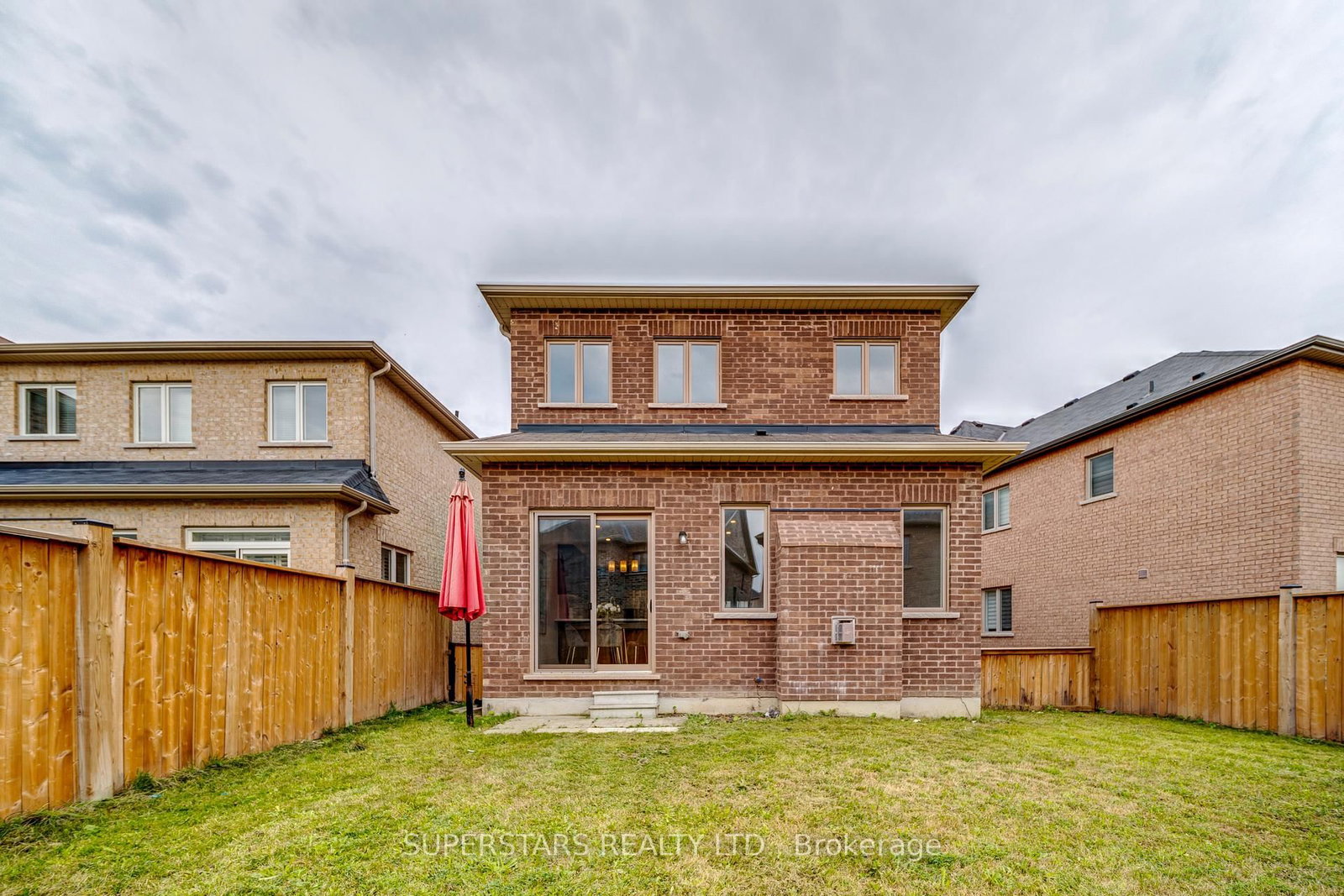 6 Temple Avenue • East Gwillimbury, ON photo 27