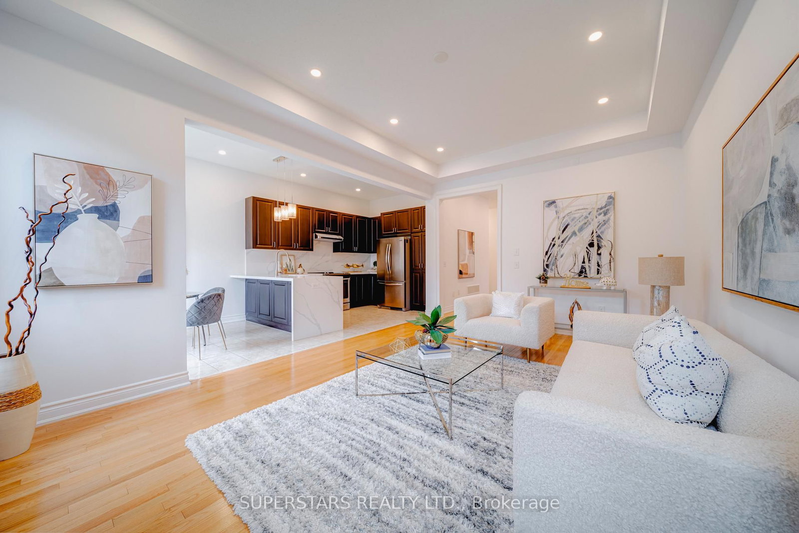 6 Temple Avenue • East Gwillimbury, ON photo 6
