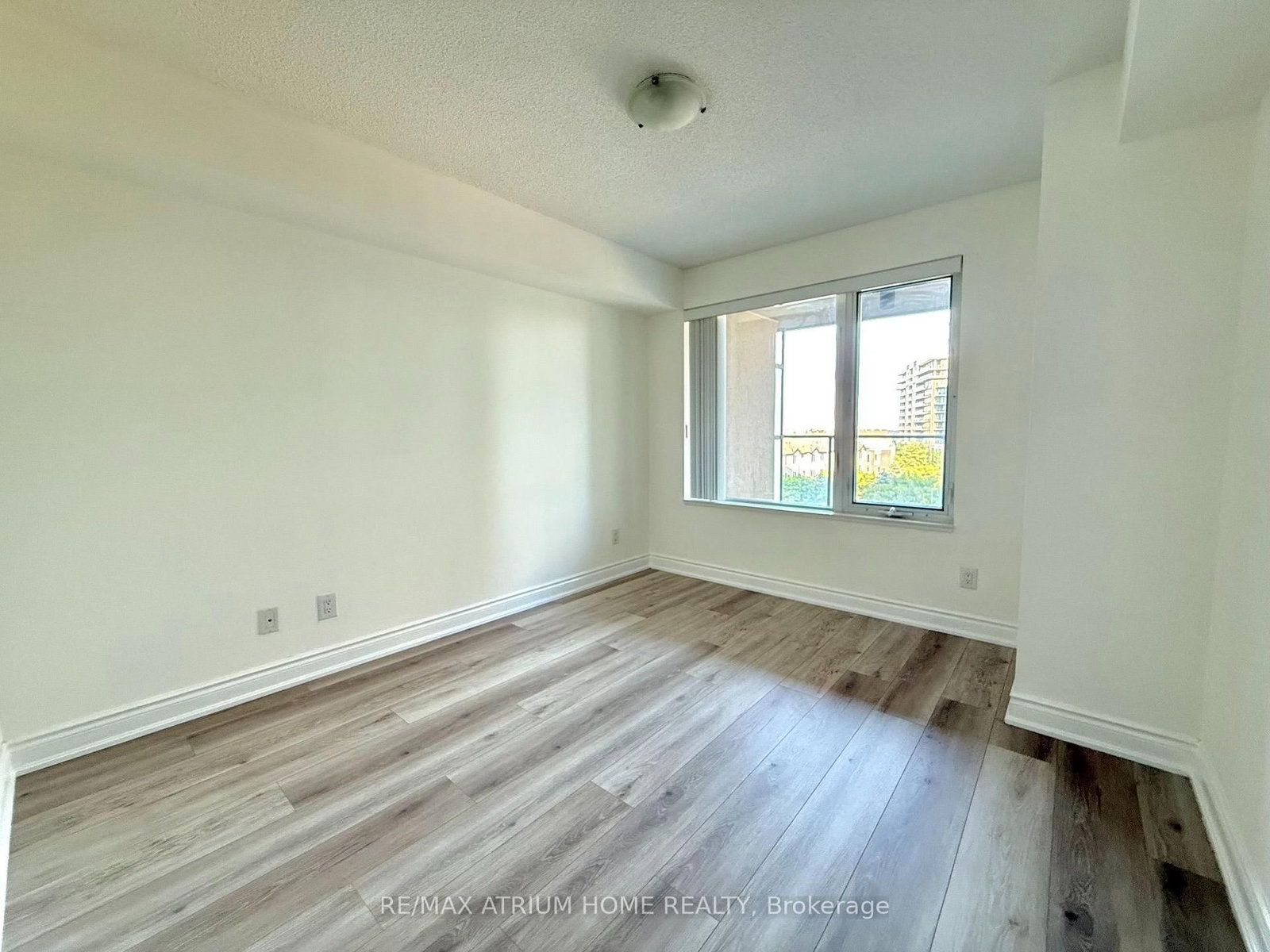 233 South Park Road • #L3T 0B4 • Markham, ON photo 10