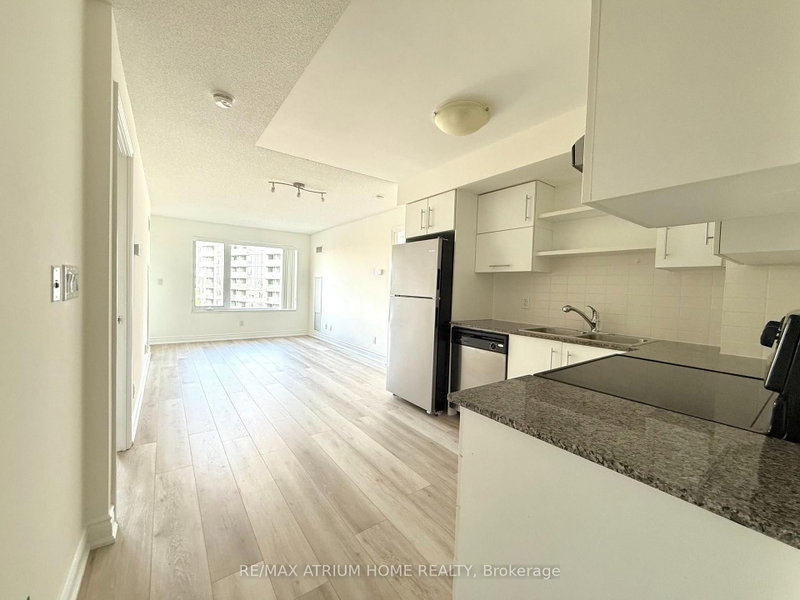 602 - 233 South Park Road