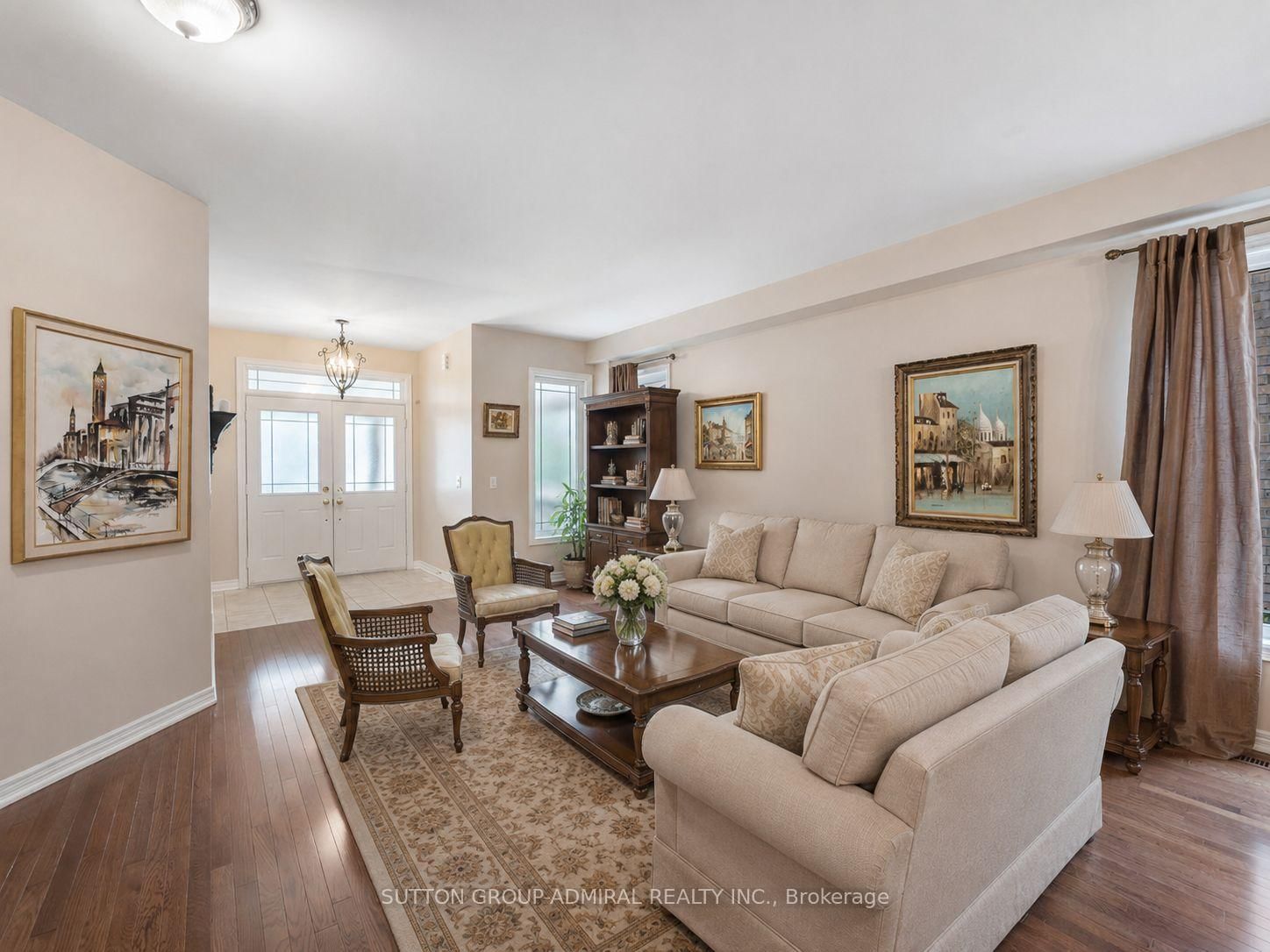 23 Kerr Lane • Aurora, ON photo 6
