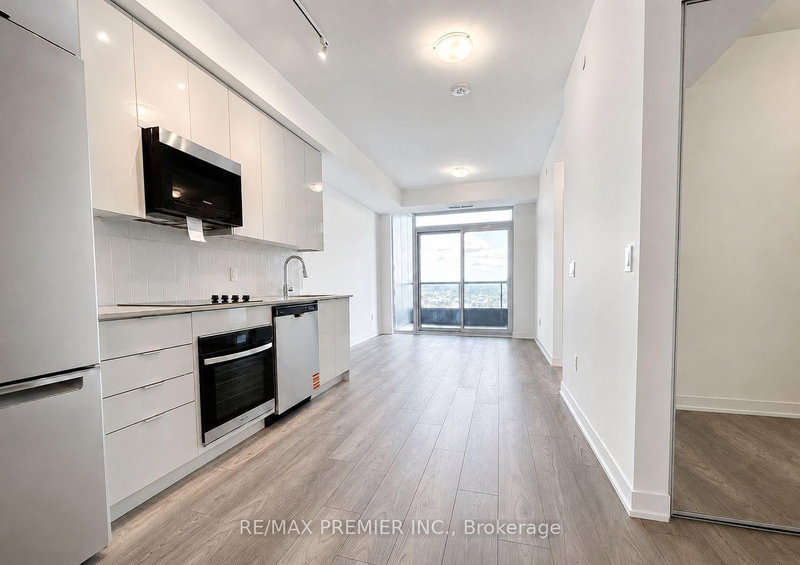 1707 - 474 Caldari Road