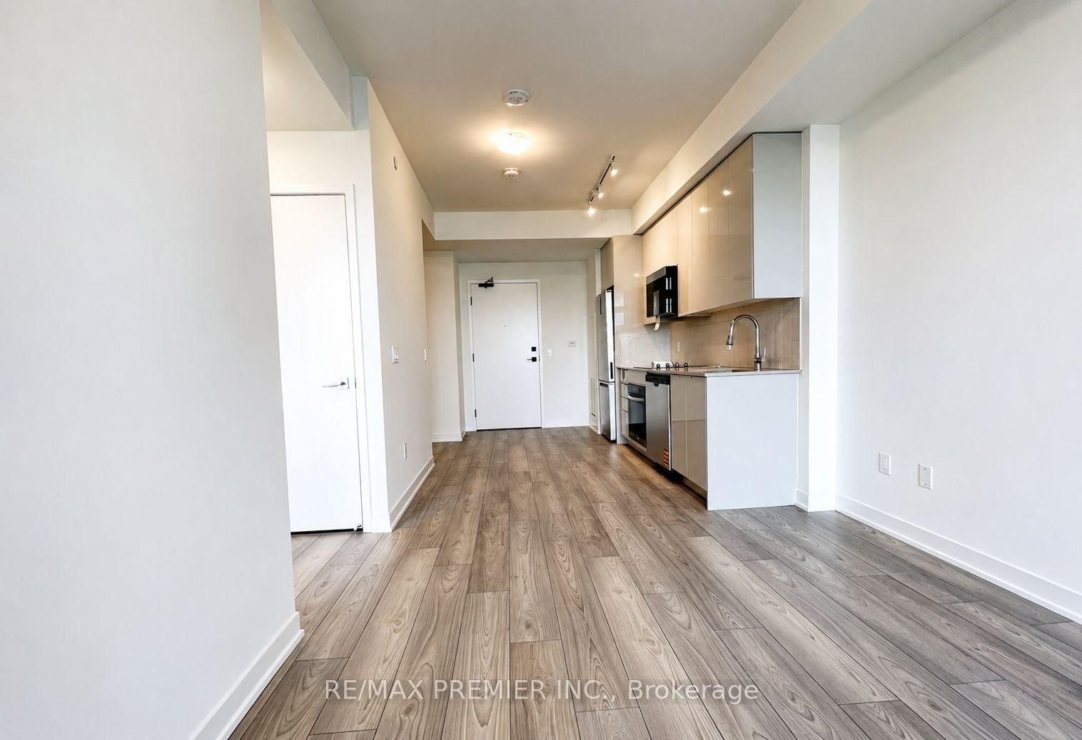 474 Caldari Road • #1707 • Vaughan, ON photo 4