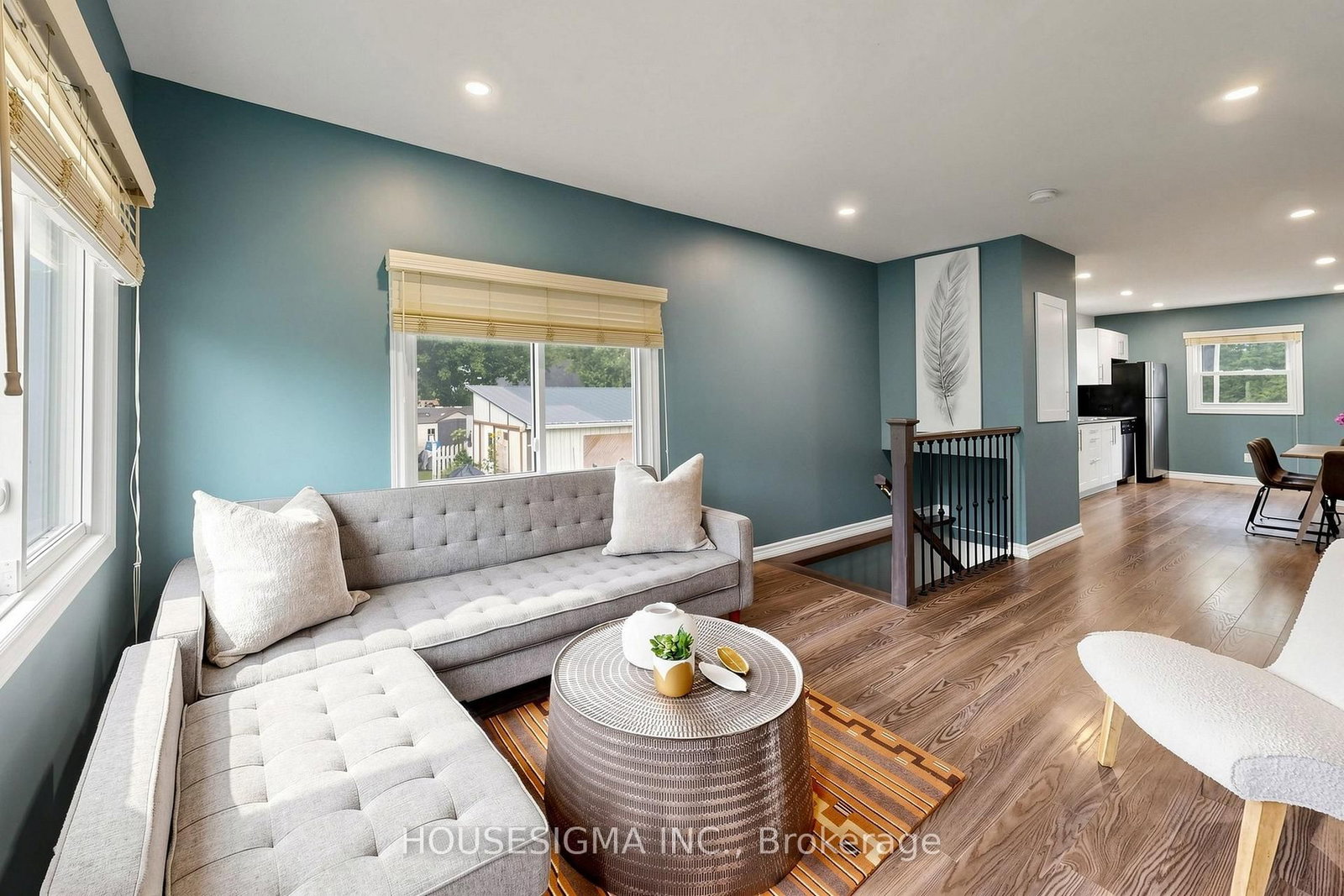 96 Oak Avenue • East Gwillimbury, ON photo 3