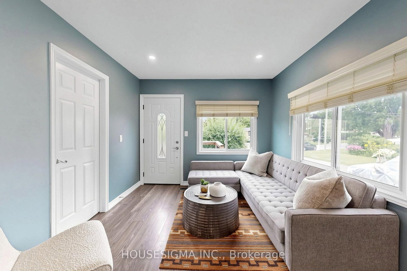 96 Oak Avenue • East Gwillimbury, ON photo 5