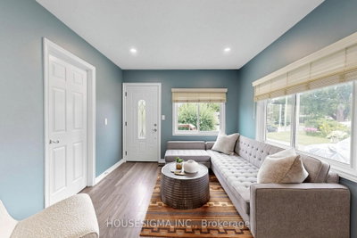 96 Oak Avenue • East Gwillimbury, ON photo 5