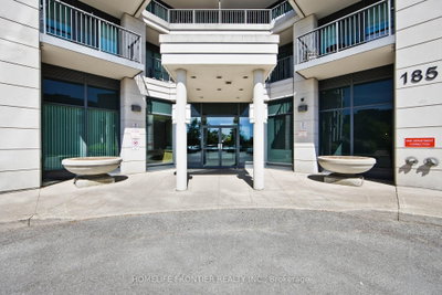 185 Oneida Crescent • #1117 • Richmond Hill, ON photo 2