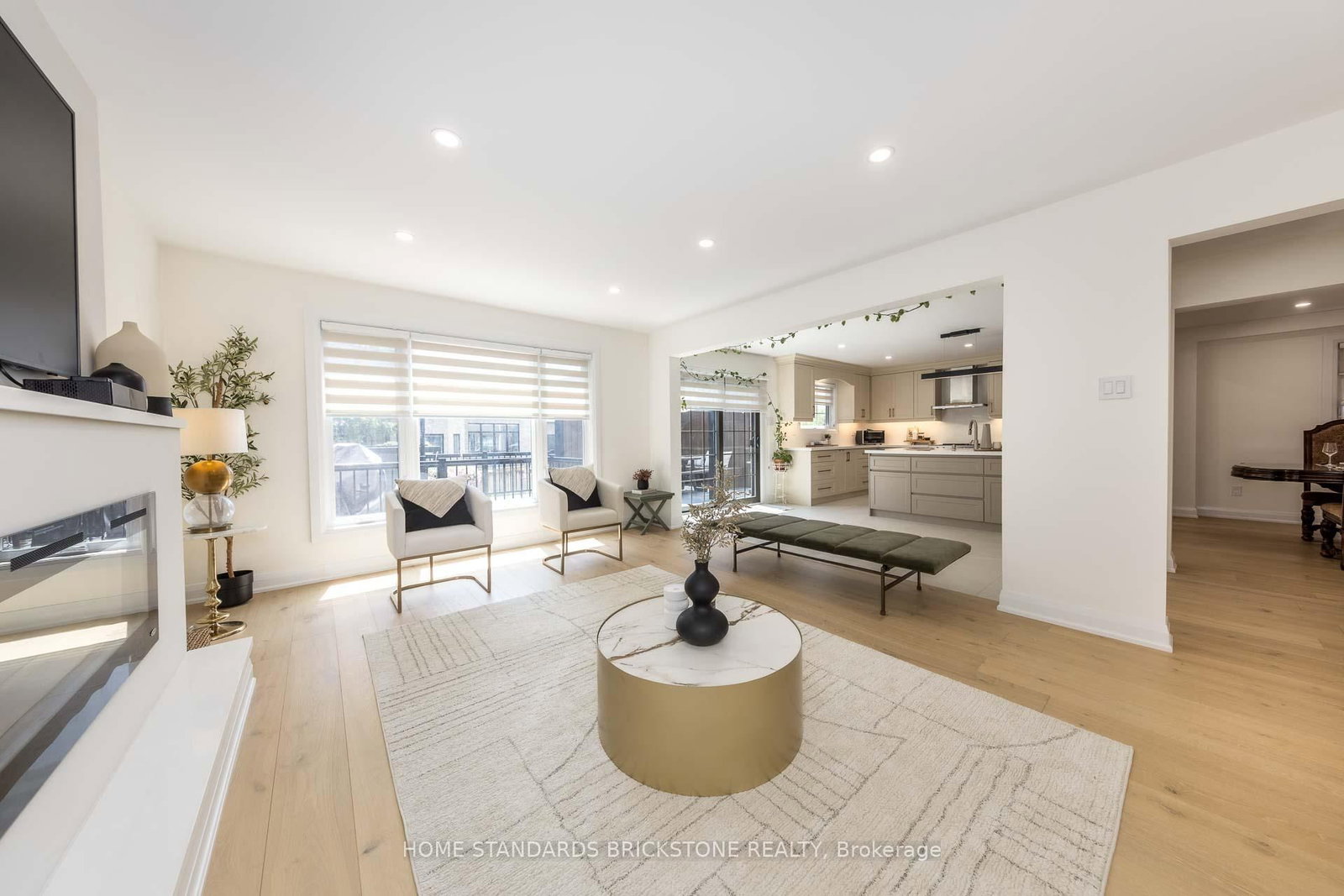 139 Pinewood Drive • Vaughan, ON photo 12