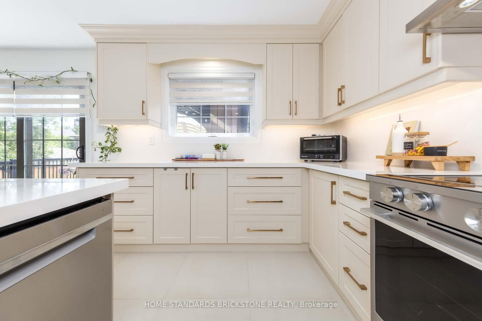 139 Pinewood Drive • Vaughan, ON photo 17