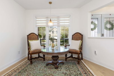 139 Pinewood Drive • Vaughan, ON photo 4