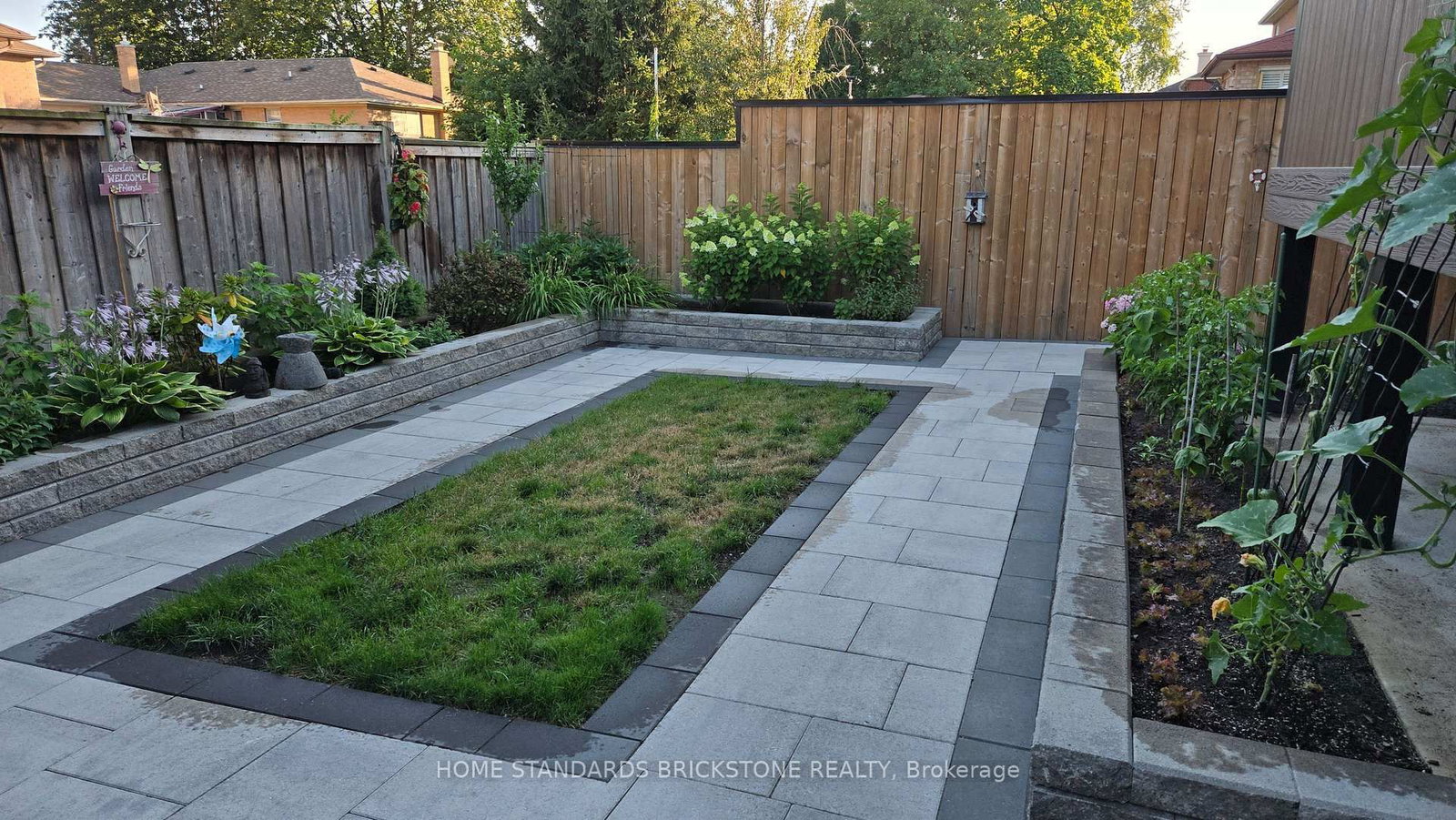 139 Pinewood Drive • Vaughan, ON photo 44