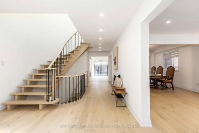139 Pinewood Drive • Vaughan, ON photo 5