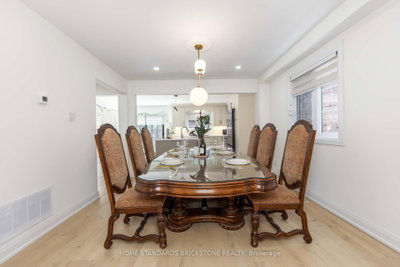 139 Pinewood Drive • Vaughan, ON photo 7