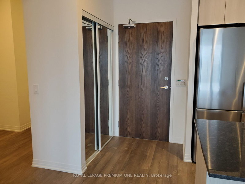 416 - 99 Eagle Rock Way