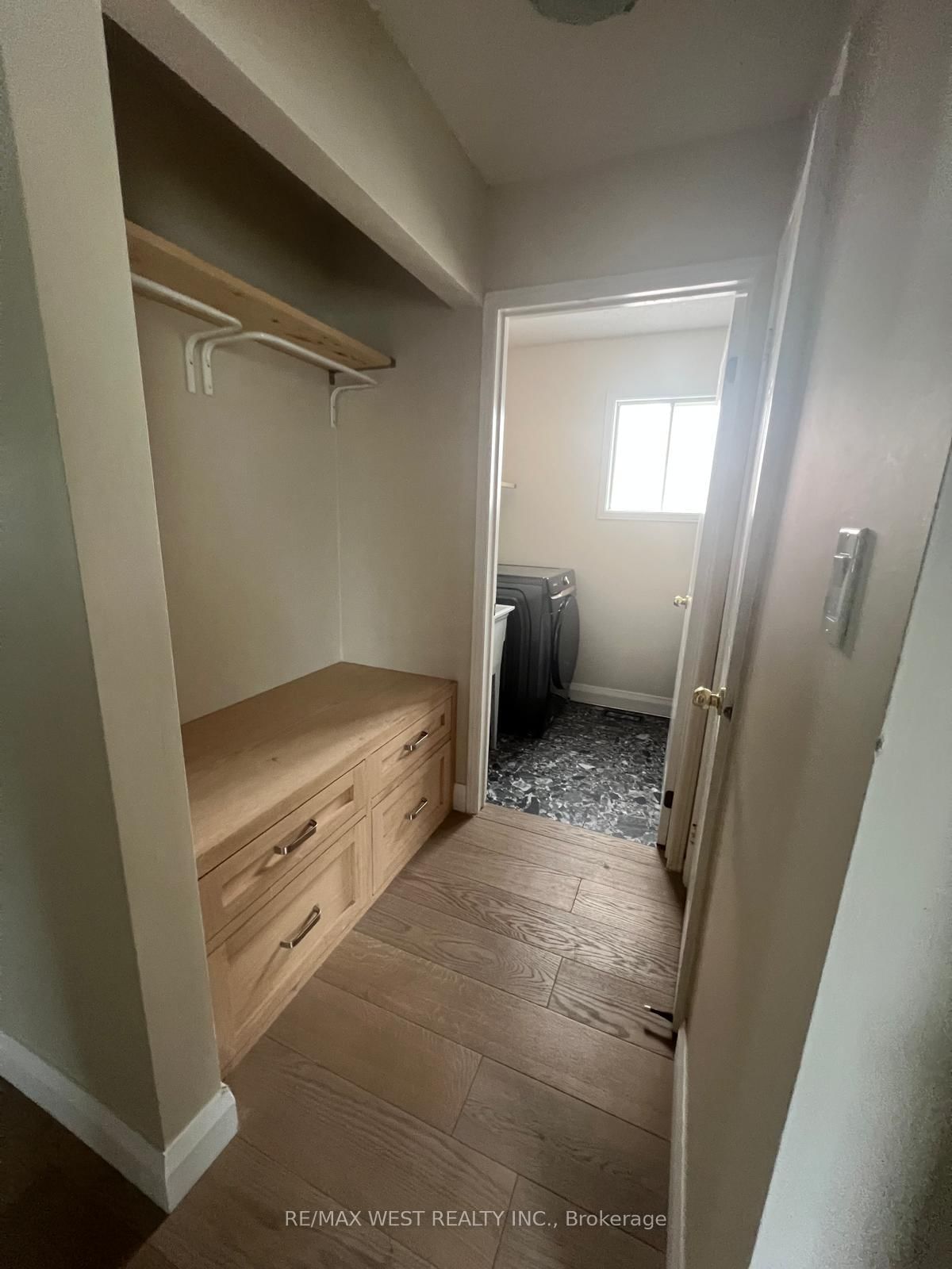 51 Moorcrest Drive • Aurora, ON photo 10