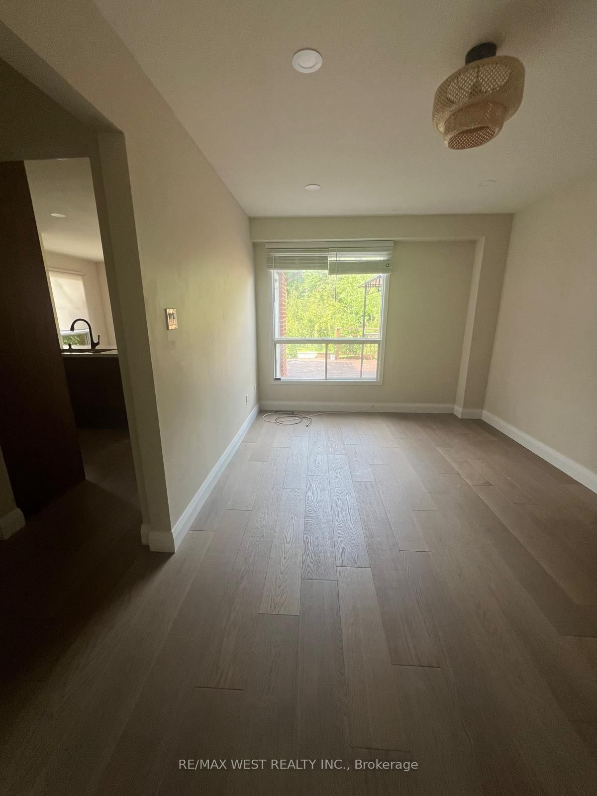 51 Moorcrest Drive • Aurora, ON photo 9