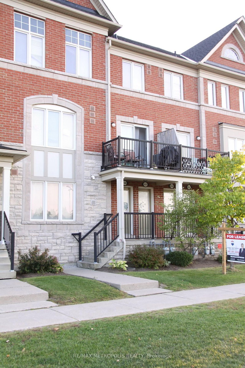 31 - 2127 Bur Oak Avenue