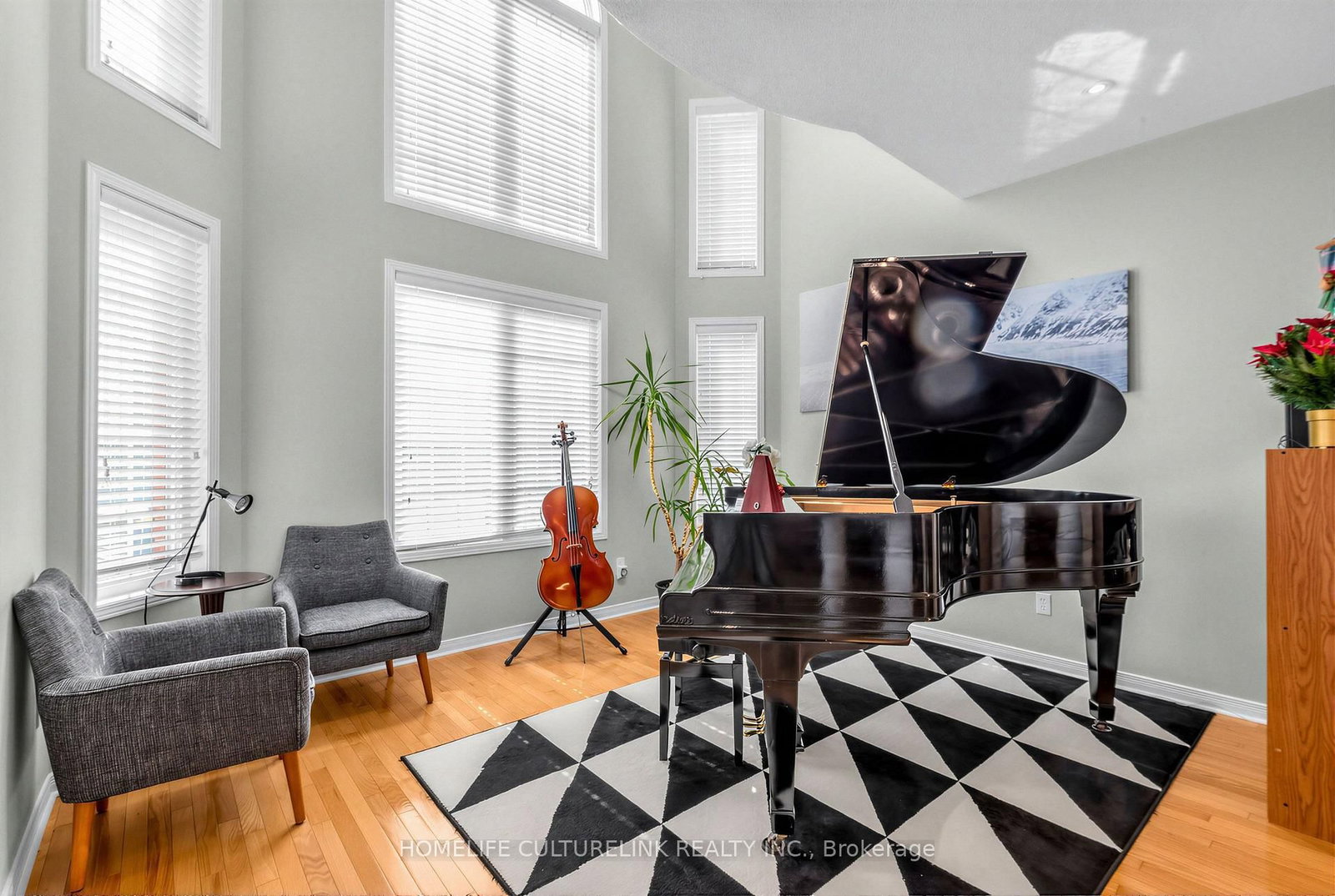 93 Greenwood Road • Whitchurch-Stouffville, ON photo 4