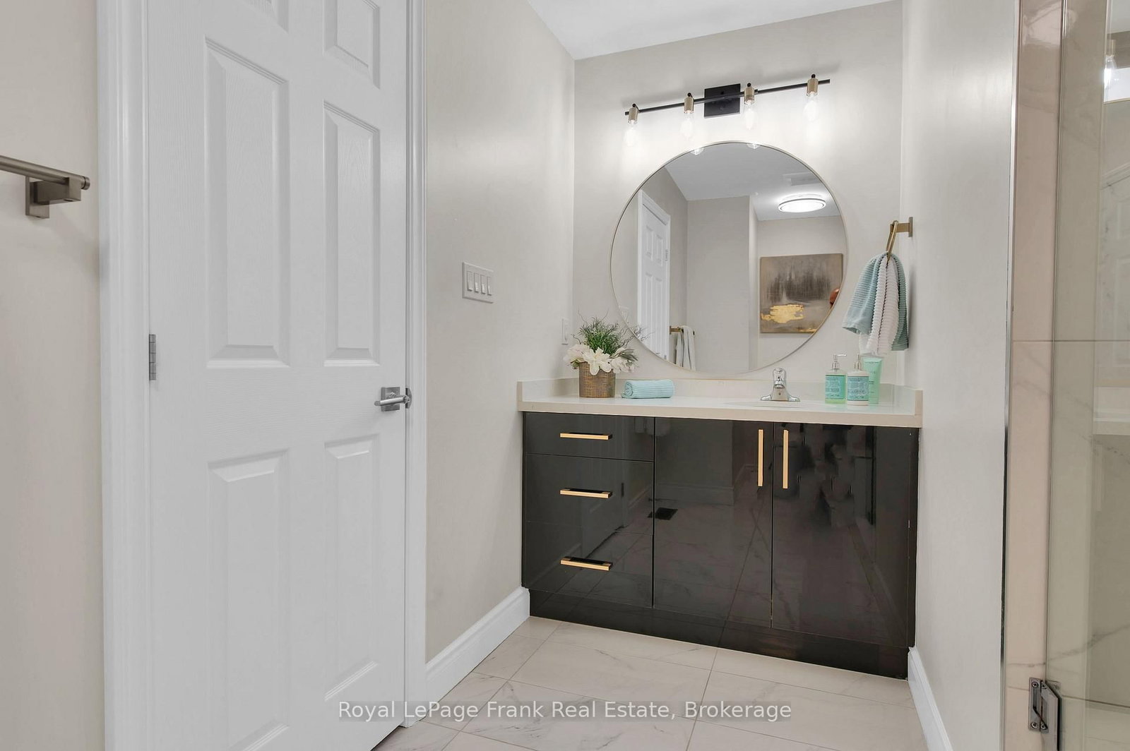 3B George Street • Innisfil, ON photo 27