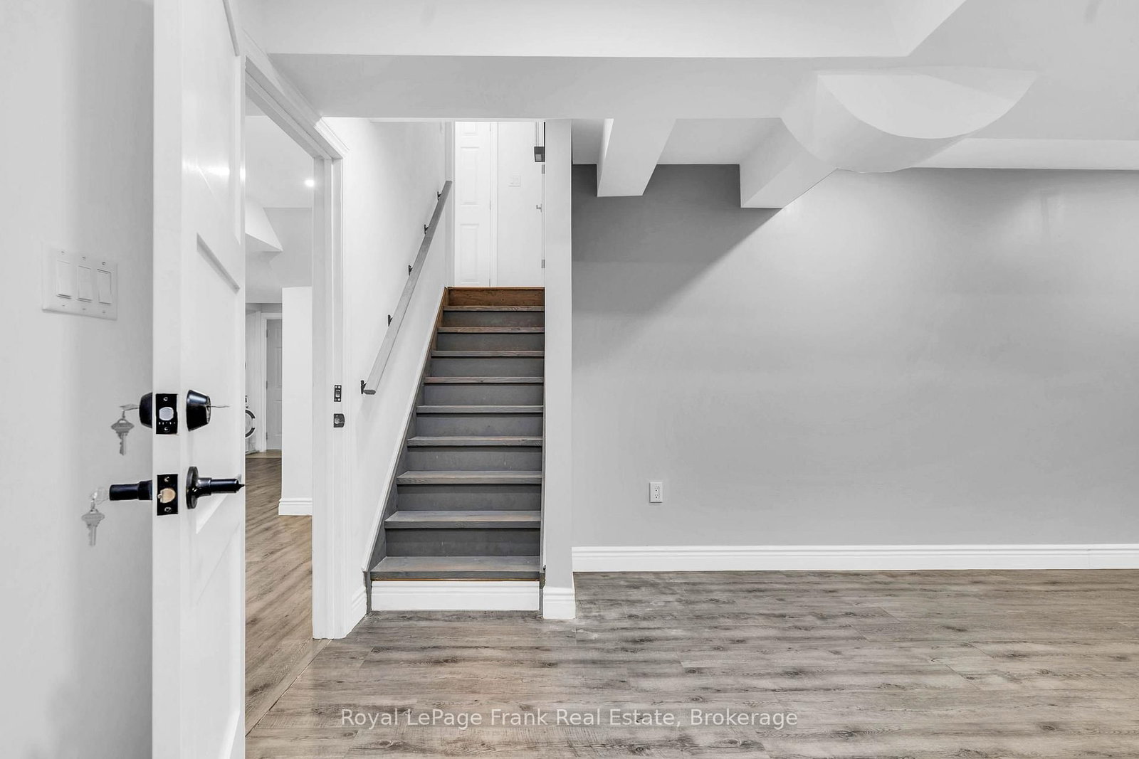 3B George Street • Innisfil, ON photo 37