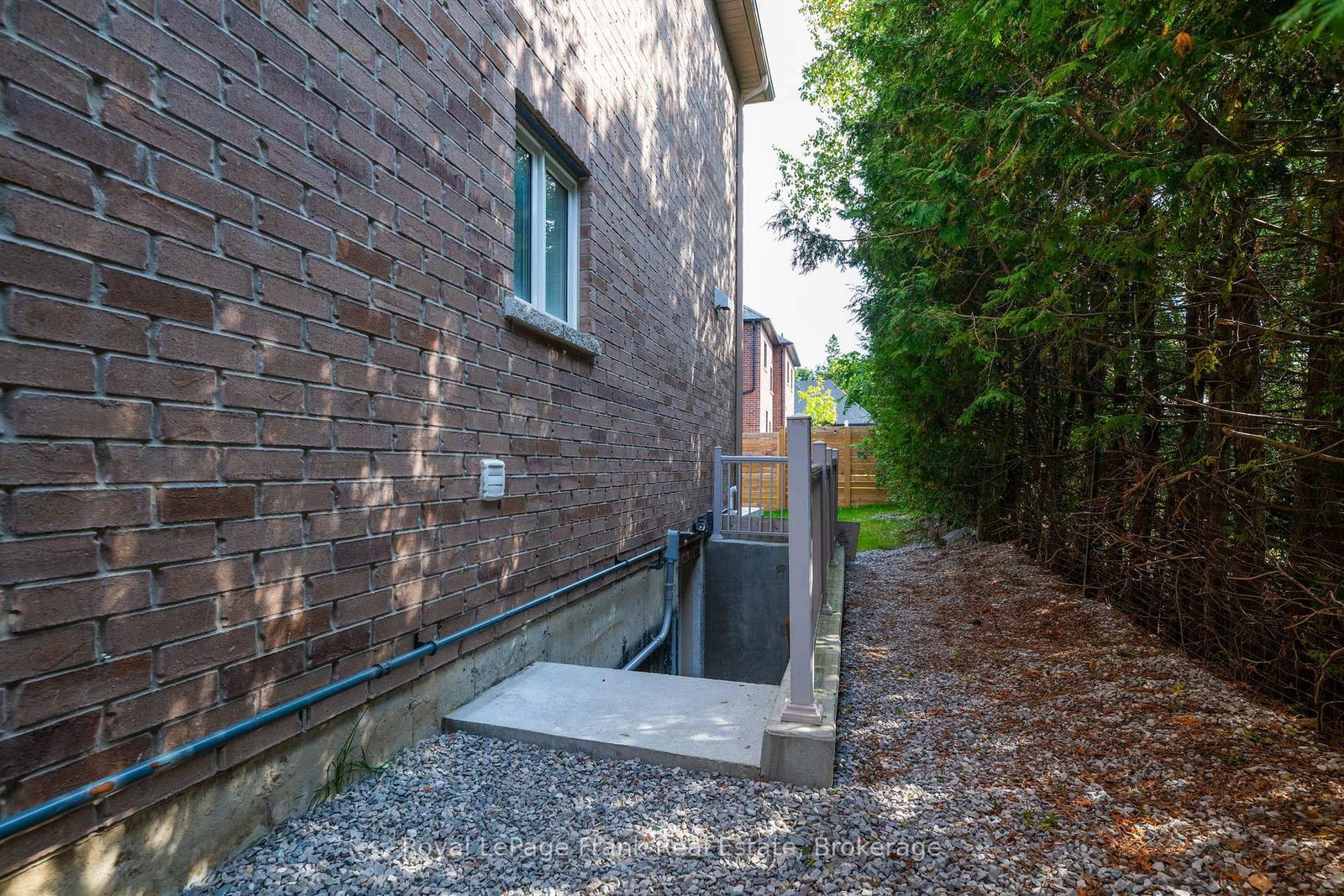 3B George Street • Innisfil, ON photo 47