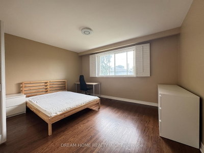 31 Markhaven Road • Markham, ON photo 6