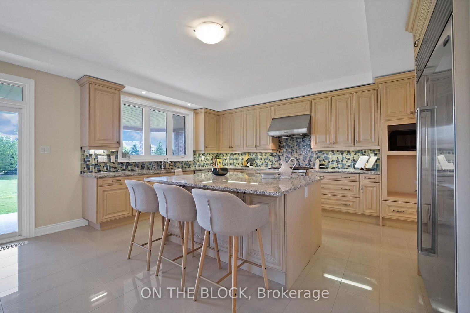 24 Whitewood Drive • Whitchurch-Stouffville, ON photo 20