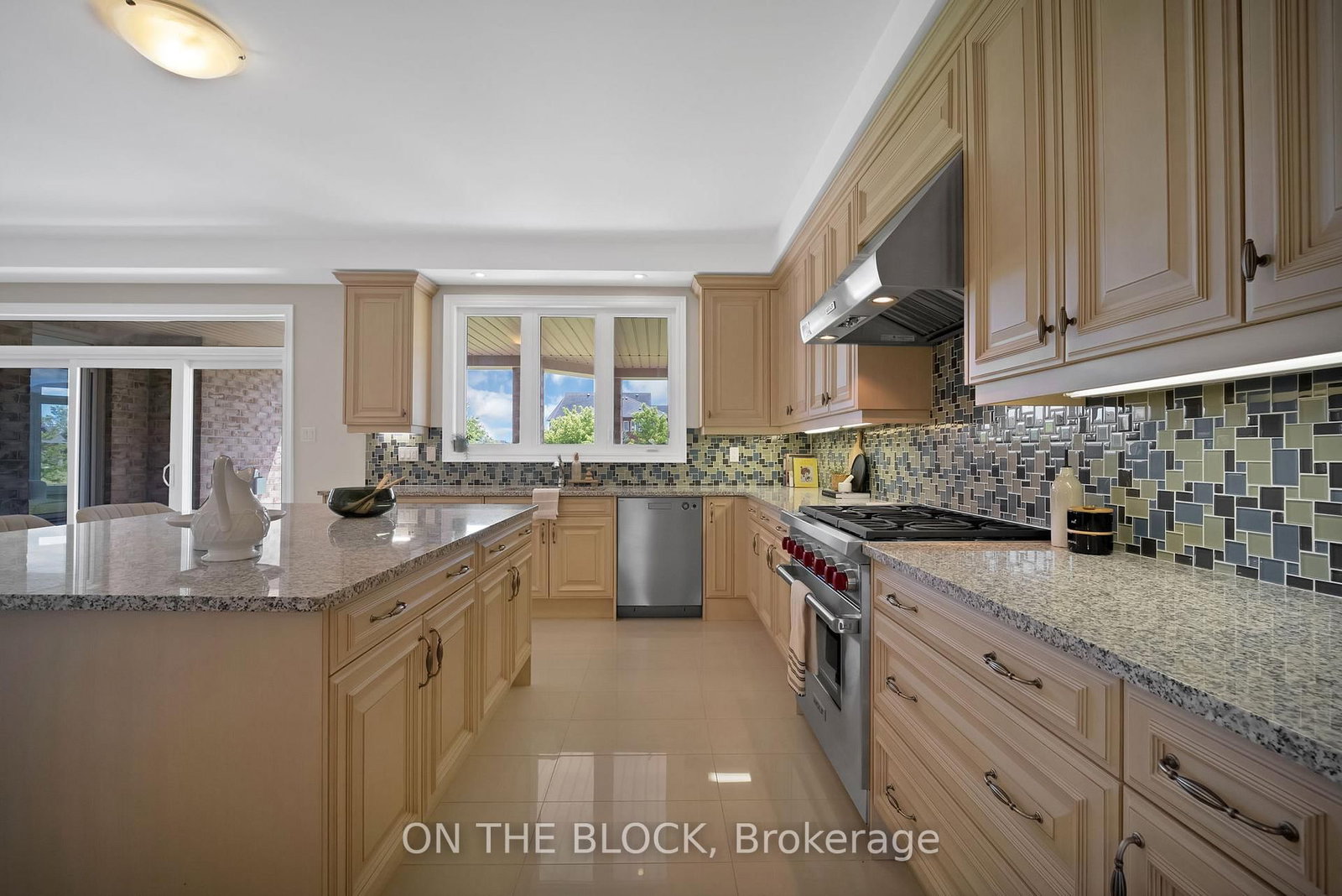 24 Whitewood Drive • Whitchurch-Stouffville, ON photo 22
