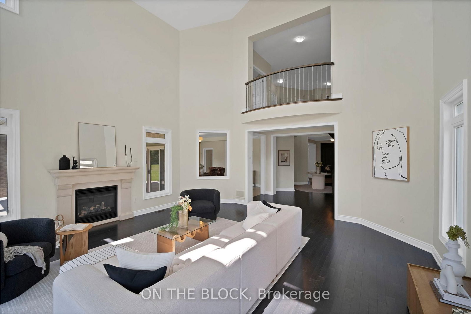 24 Whitewood Drive • Whitchurch-Stouffville, ON photo 8