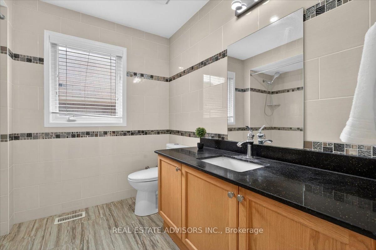 556 Forsyth Farm Drive • Whitchurch-Stouffville, ON photo 18