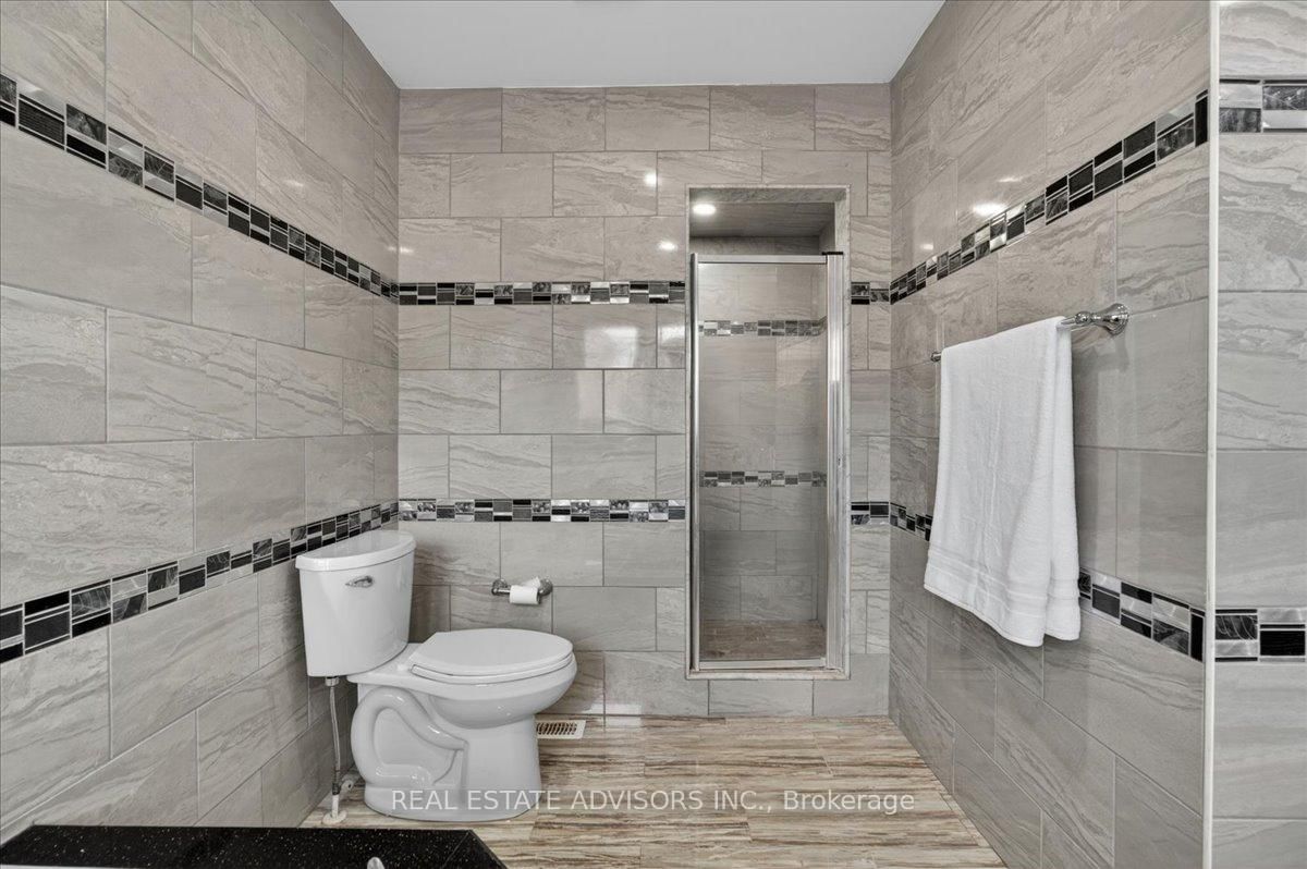 556 Forsyth Farm Drive • Whitchurch-Stouffville, ON photo 31