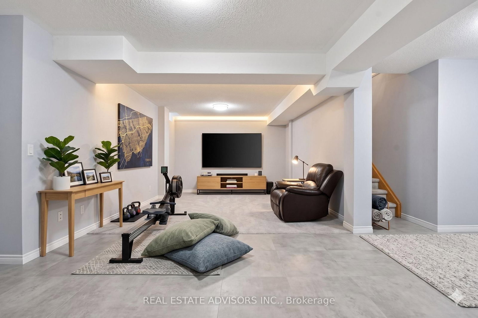 556 Forsyth Farm Drive • Whitchurch-Stouffville, ON photo 36