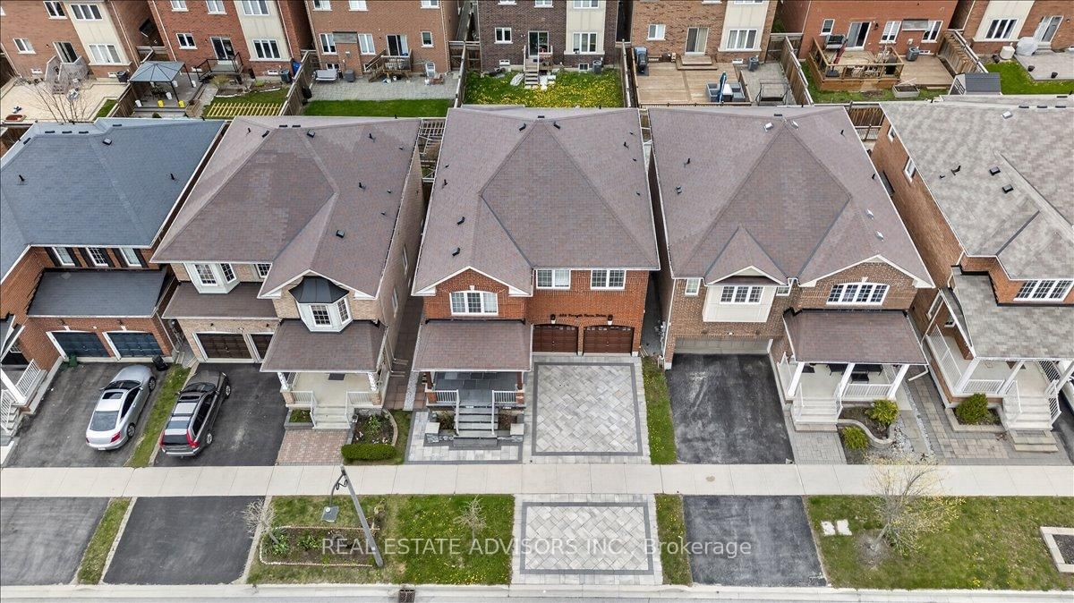 556 Forsyth Farm Drive • Whitchurch-Stouffville, ON photo 42