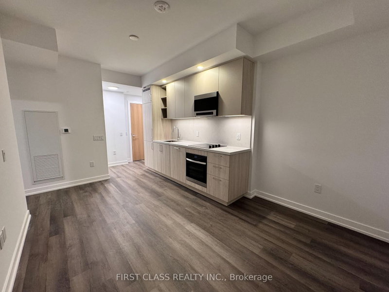 806A - 2851 Highway 7 Road E