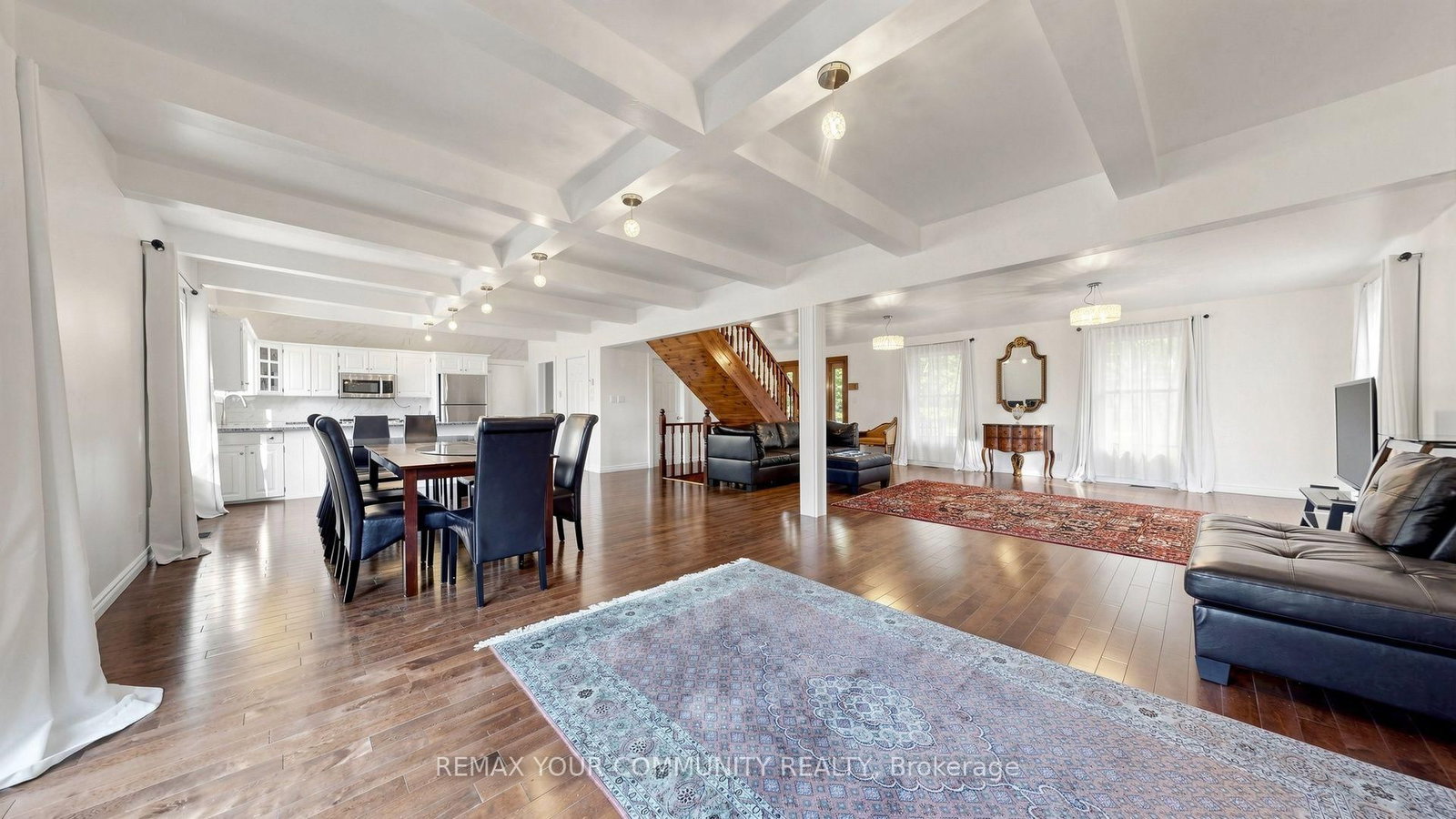 243 Ridge Road • Aurora, ON photo 14