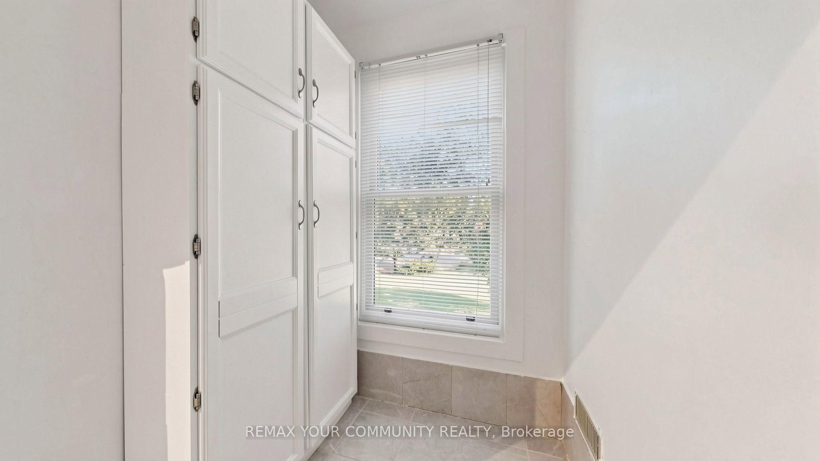243 Ridge Road • Aurora, ON photo 39