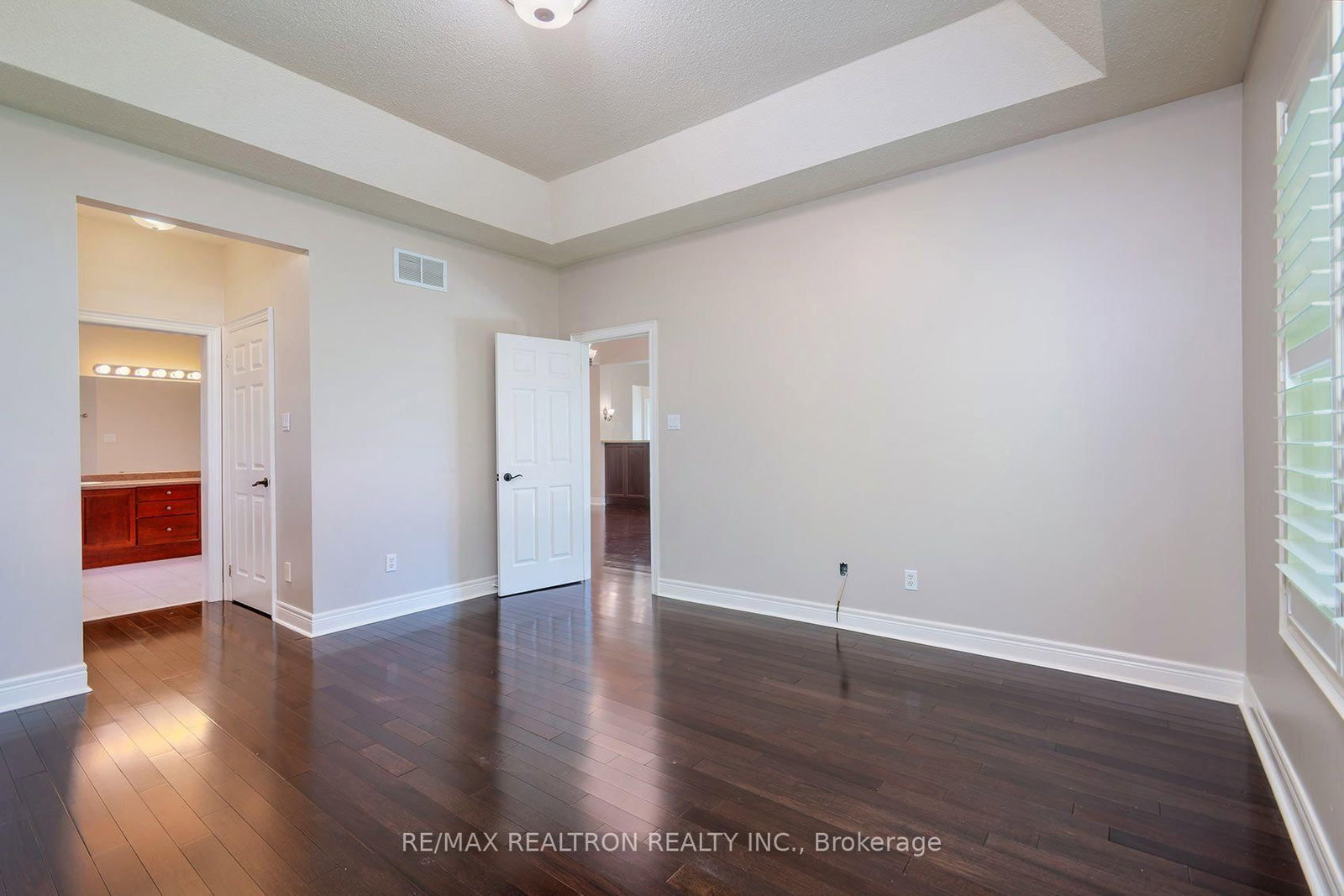 14 Hagen Hollow • Whitchurch-Stouffville, ON photo 33