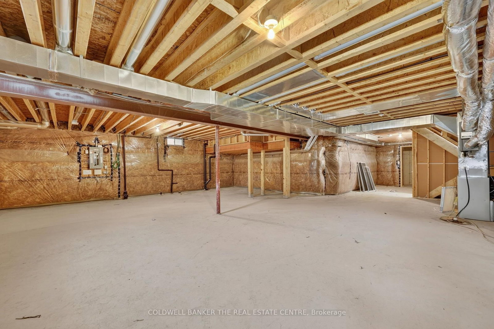 1048 Barton Way • Innisfil, ON photo 25