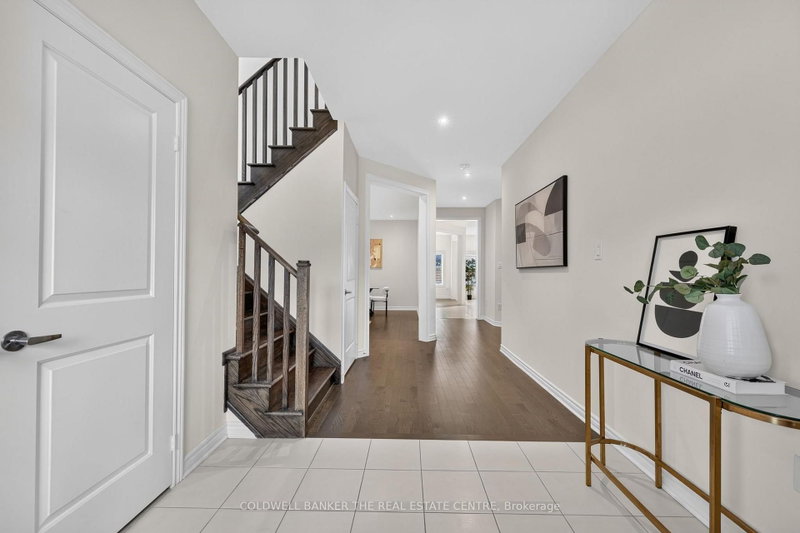 1048 Barton Way