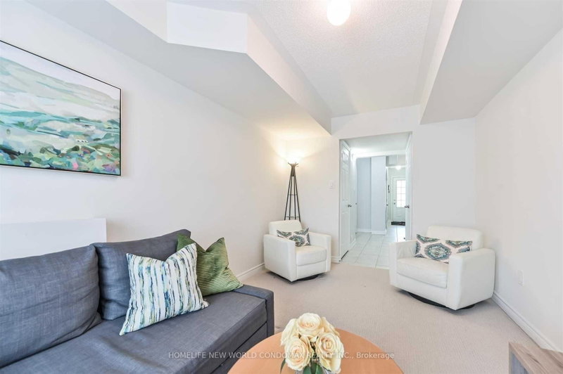 101 Dundas Way