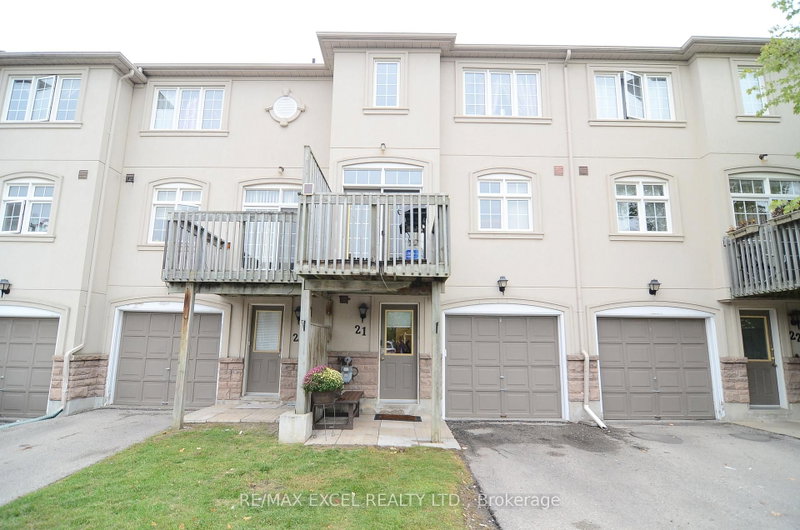 21 - 10 Post Oak Drive
