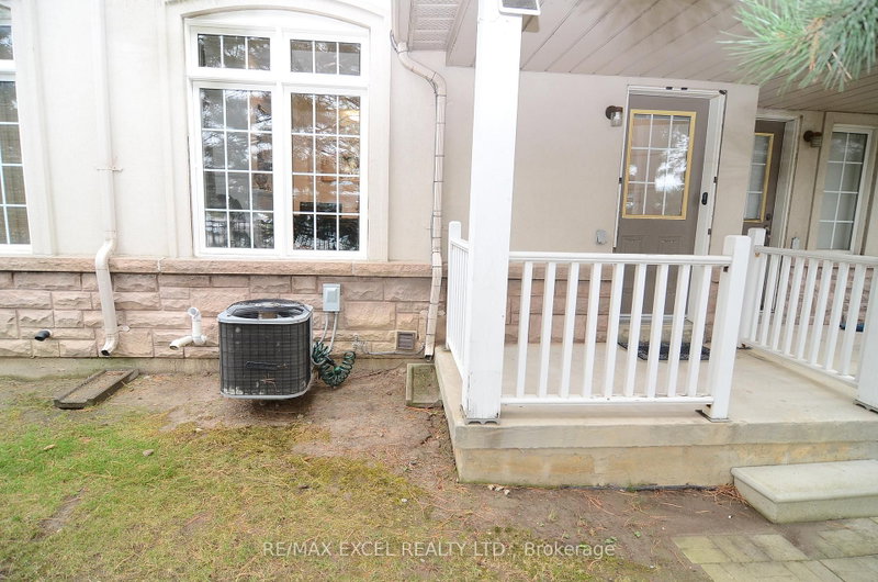 21 - 10 Post Oak Drive