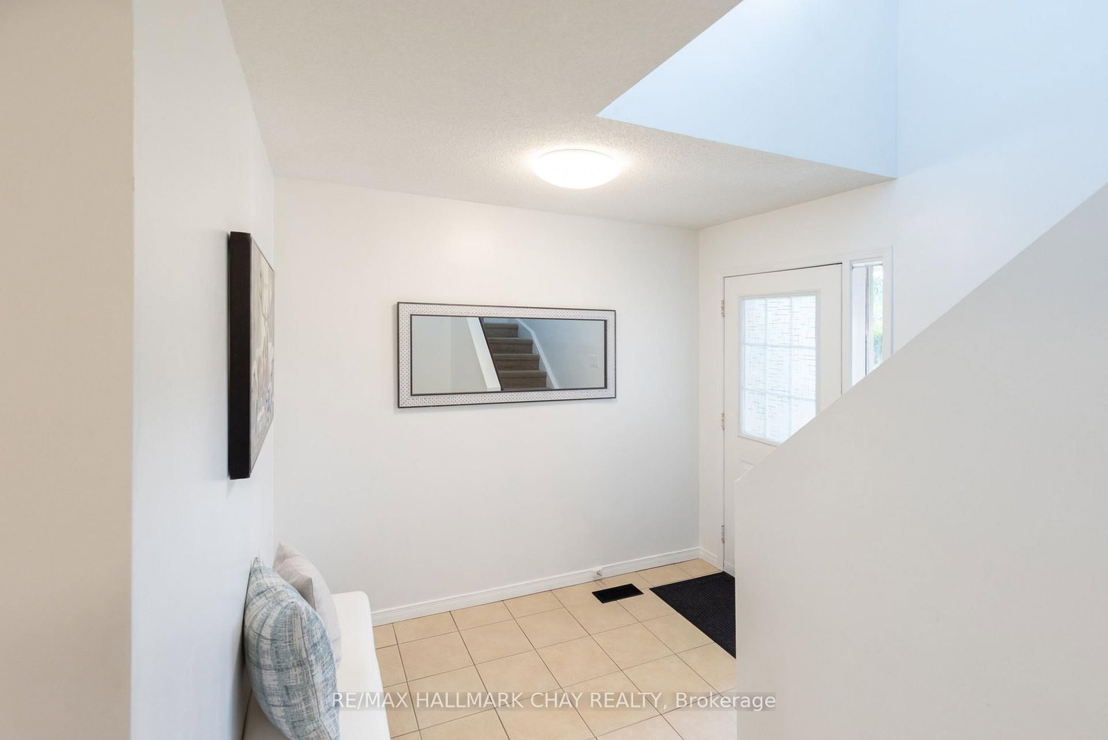 11 Dugdale Avenue • New Tecumseth, ON photo 11