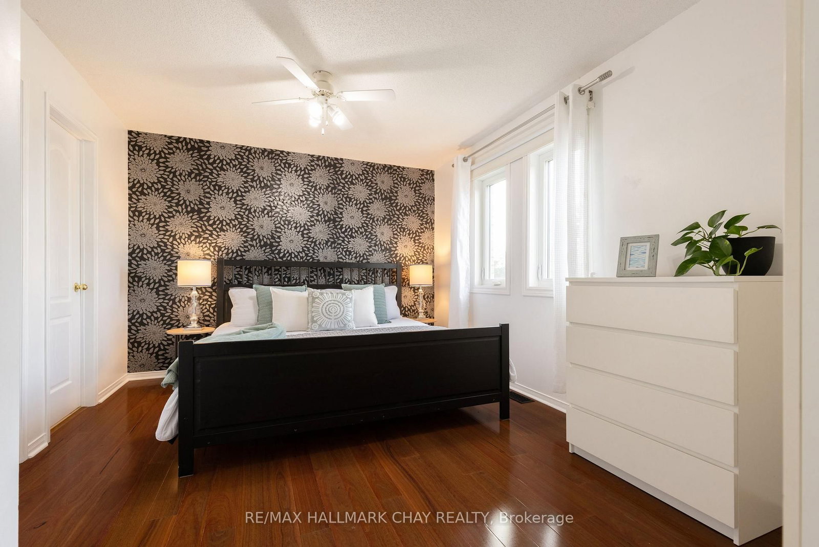 11 Dugdale Avenue • New Tecumseth, ON photo 12