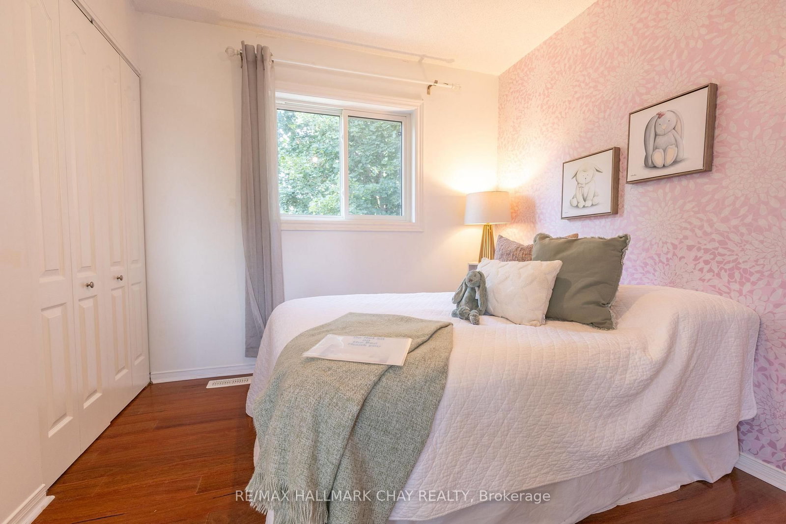 11 Dugdale Avenue • New Tecumseth, ON photo 17