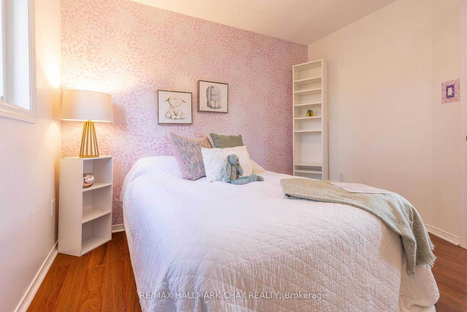 11 Dugdale Avenue • New Tecumseth, ON photo 18