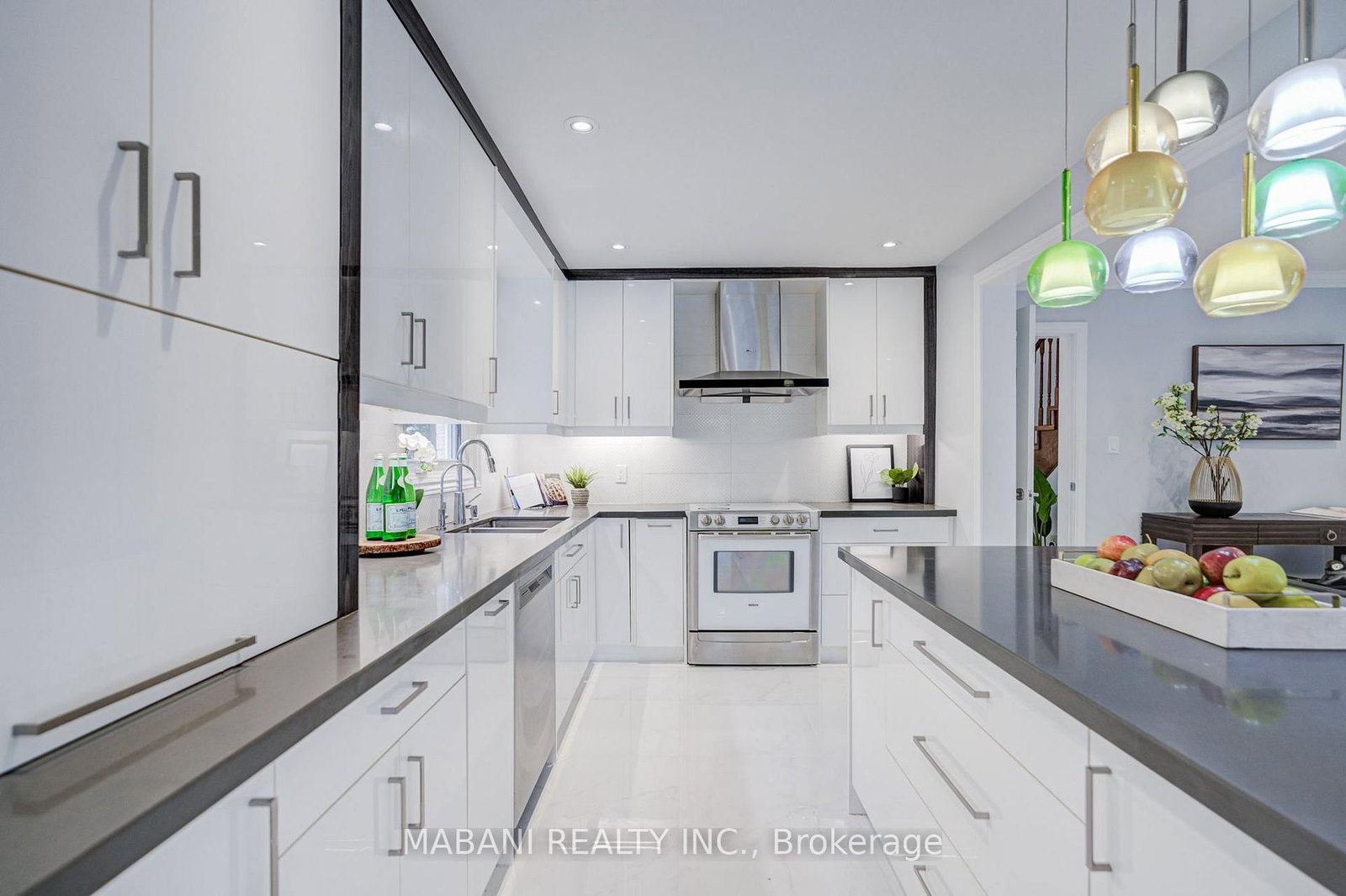 38 Marchwood Crescent • Richmond Hill, ON photo 14