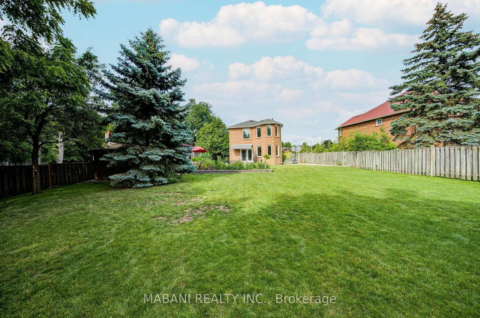38 Marchwood Crescent • Richmond Hill, ON photo 49