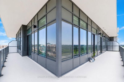325 South Park Road • #325-PH9 • Markham, ON photo 5