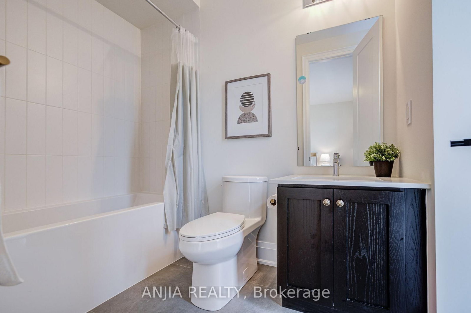 80 William Logan Drive • Richmond Hill, ON photo 37